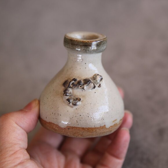 Miniature Bud Vase Artisan Signed Studio Pottery - Picture 5 of 6